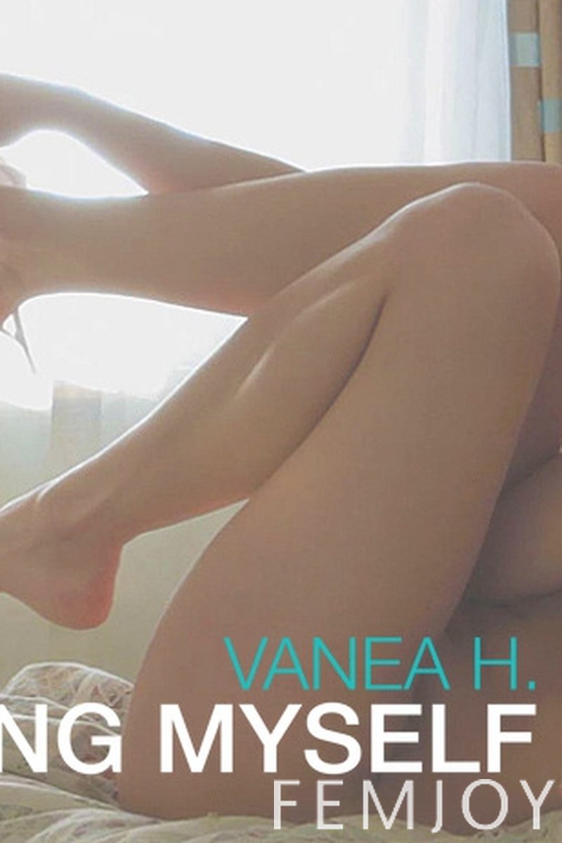 Touching Myself - Screenshot 1 of 4 - Lesbian