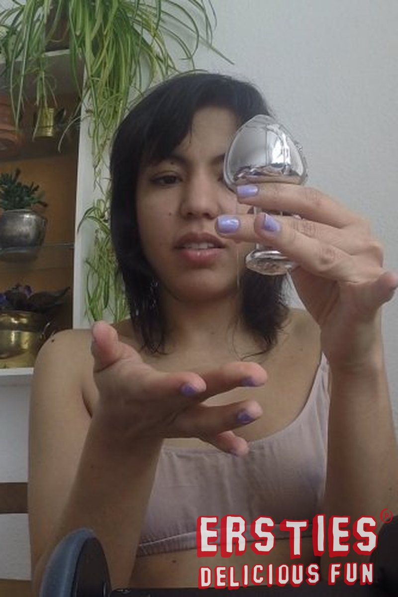 Lina Intimate Moments in Video 2 - Screenshot 1 of 4 - Lina