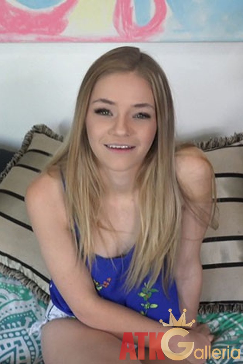 Scarlett Fall - Interview - Screenshot 1 of 4 - Interview