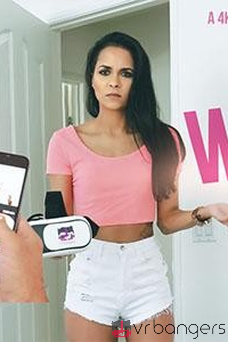 Caught Watching - Screenshot 1 of 4 - 180°