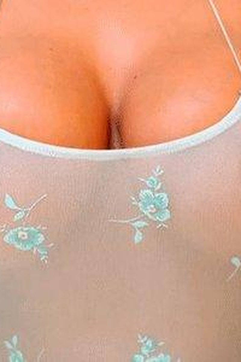 Under Boob Can't Be A Ripoff - Screenshot 1 of 4 - Big Tits