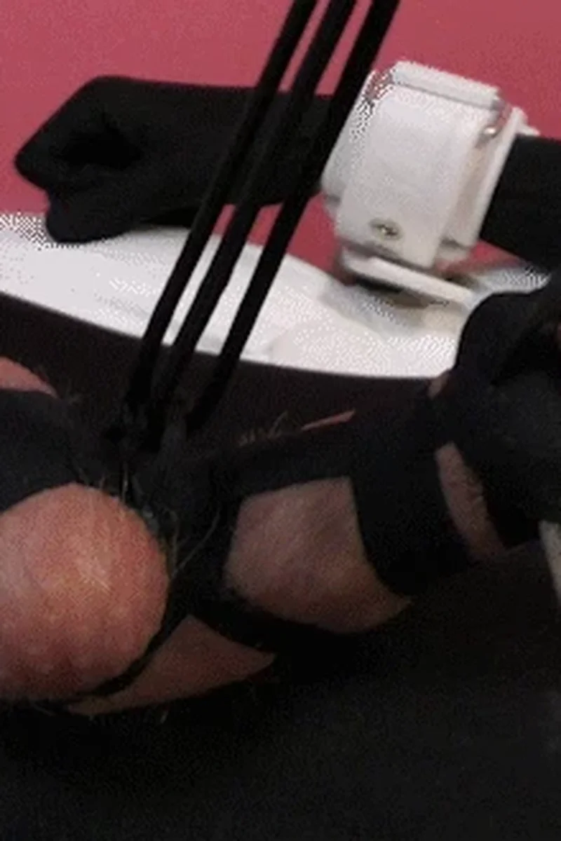 Tease Addicts - Screenshot 1 of 4 - Blond Hair