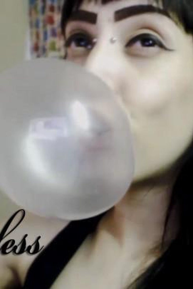 Bazooka Bubblegum Blowing - Screenshot 1 of 4 - Bubble Gum