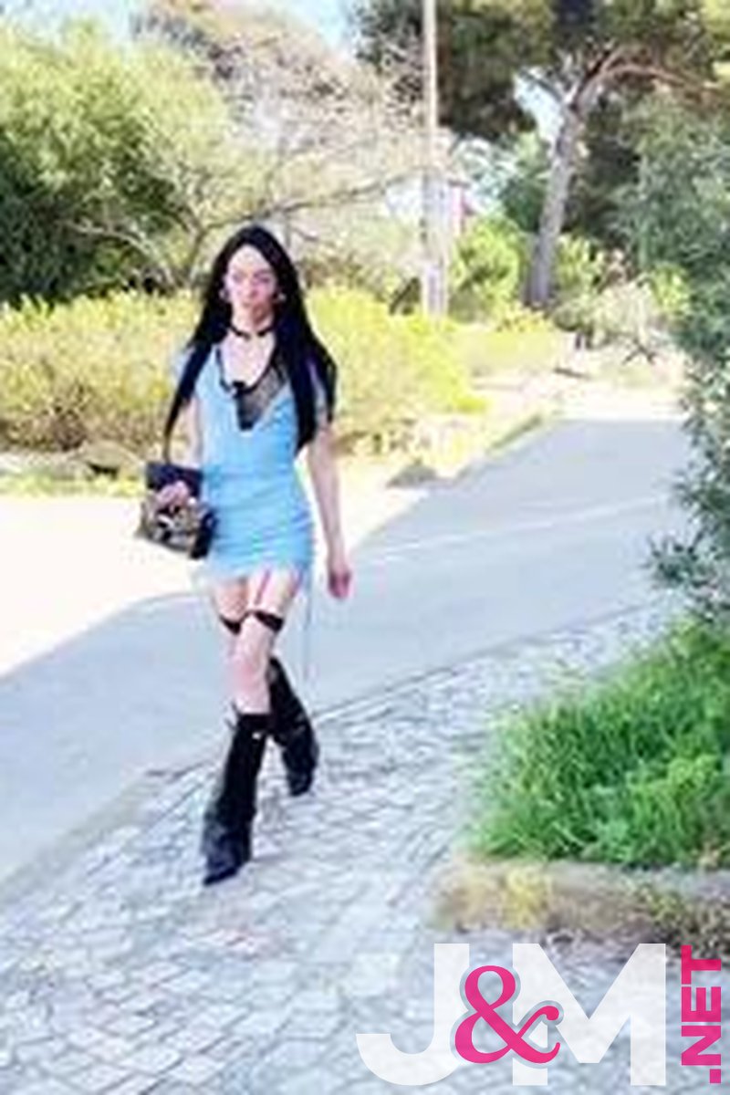 JacquieEtMichelTV – At 27, Marina Is Giving Herself To Two Guys For The First Time!