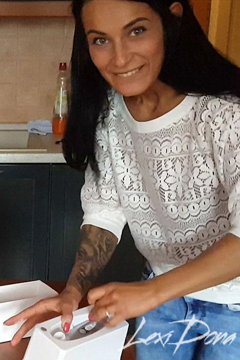 Lexi Present - Screenshot 1 of 4 - Home