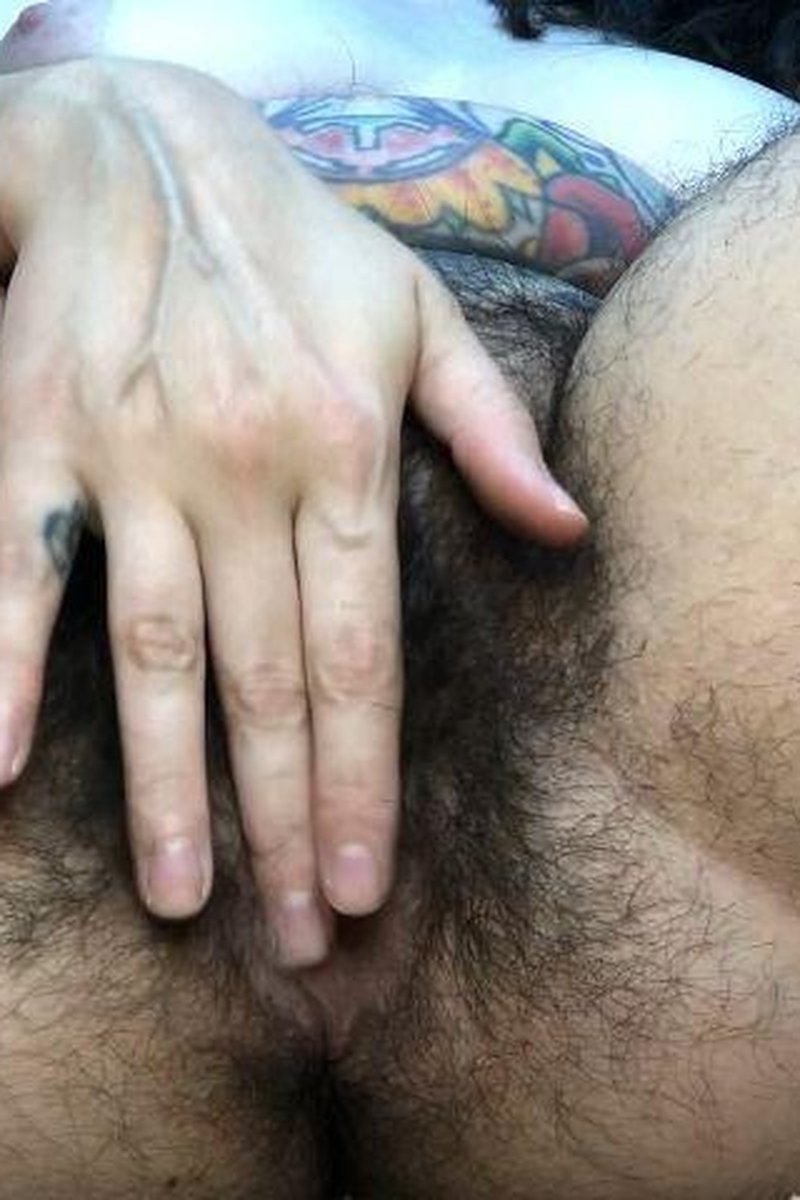 Close Up Quickie - Screenshot 1 of 4 - Amateur