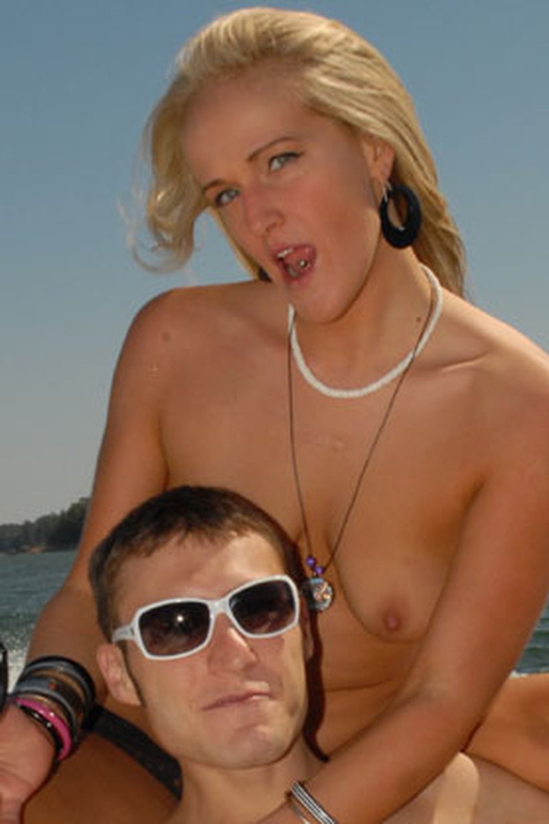 Mariah - Screenshot 1 of 4 - Blond Hair