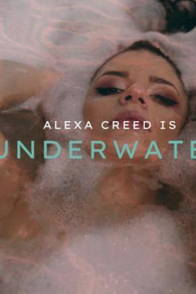 Underwater - Screenshot 1 of 4 - Alexa Creed