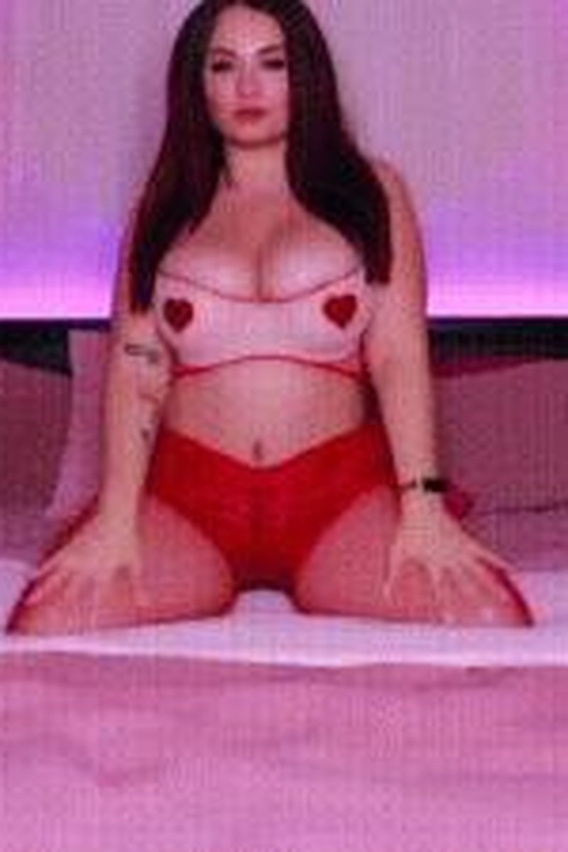 Red Hot Rejection - Screenshot 1 of 4 - Big Tits