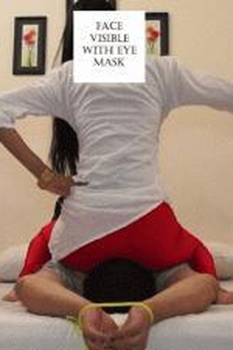 TP-iwantclipsindianmistressfemdom-indian-legging-facesitting-punishing-thief-2