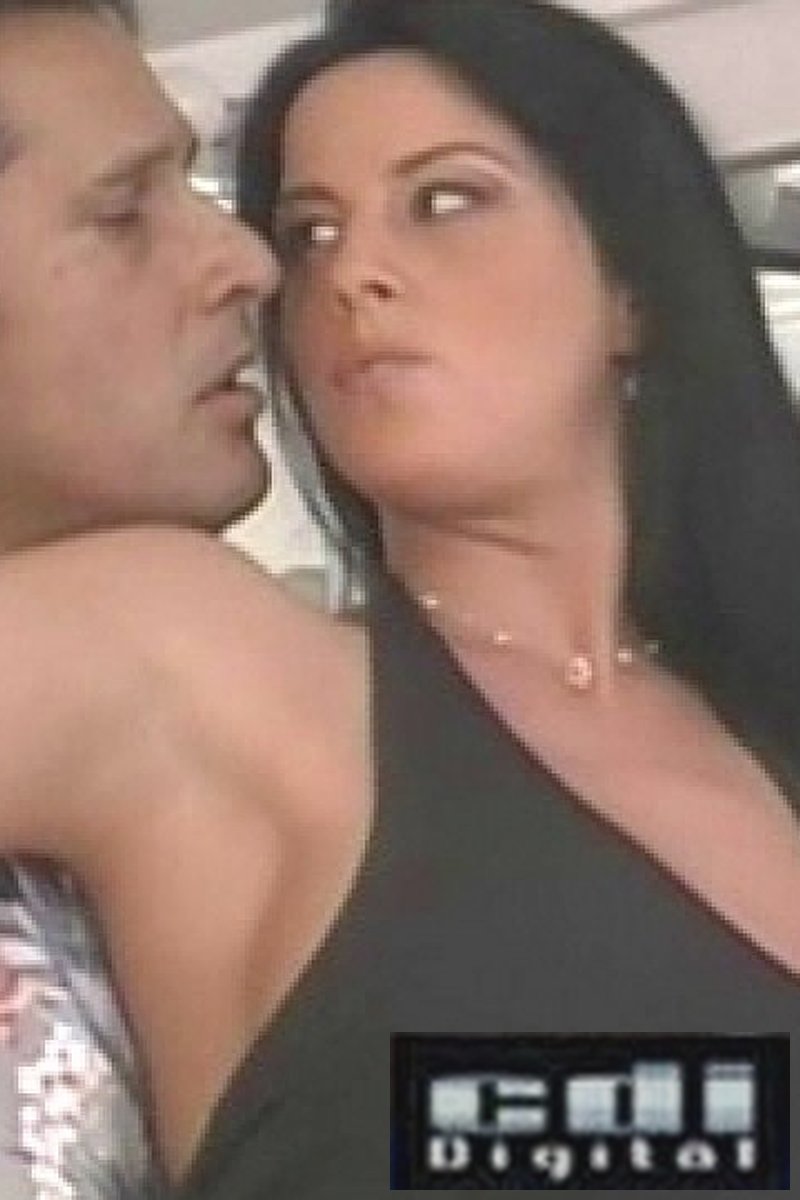 Logan Labrent Loves Having Sex With Everyone - Screenshot 1 of 4 - Brown Hair