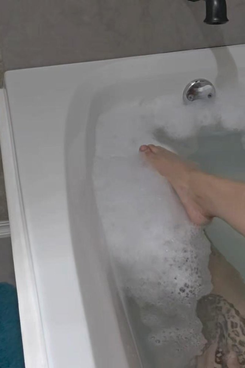 Mint Scented Bath - Screenshot 1 of 4 - Bathroom