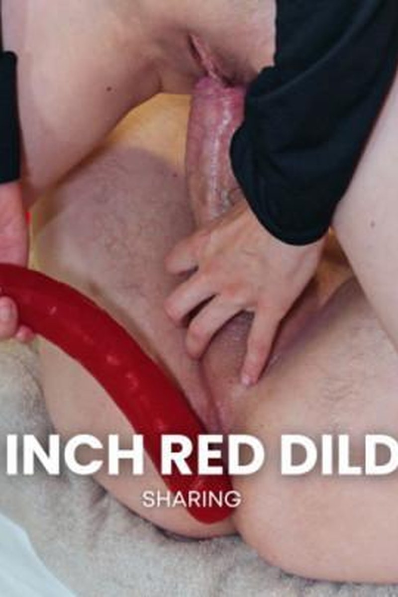 Shared 13-Inch Double Dildo Fun - Screenshot 1 of 4 - 13inchesdildo