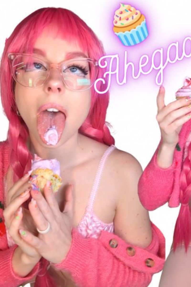 Cupcake Ahegao - Screenshot 1 of 4 - Adorable