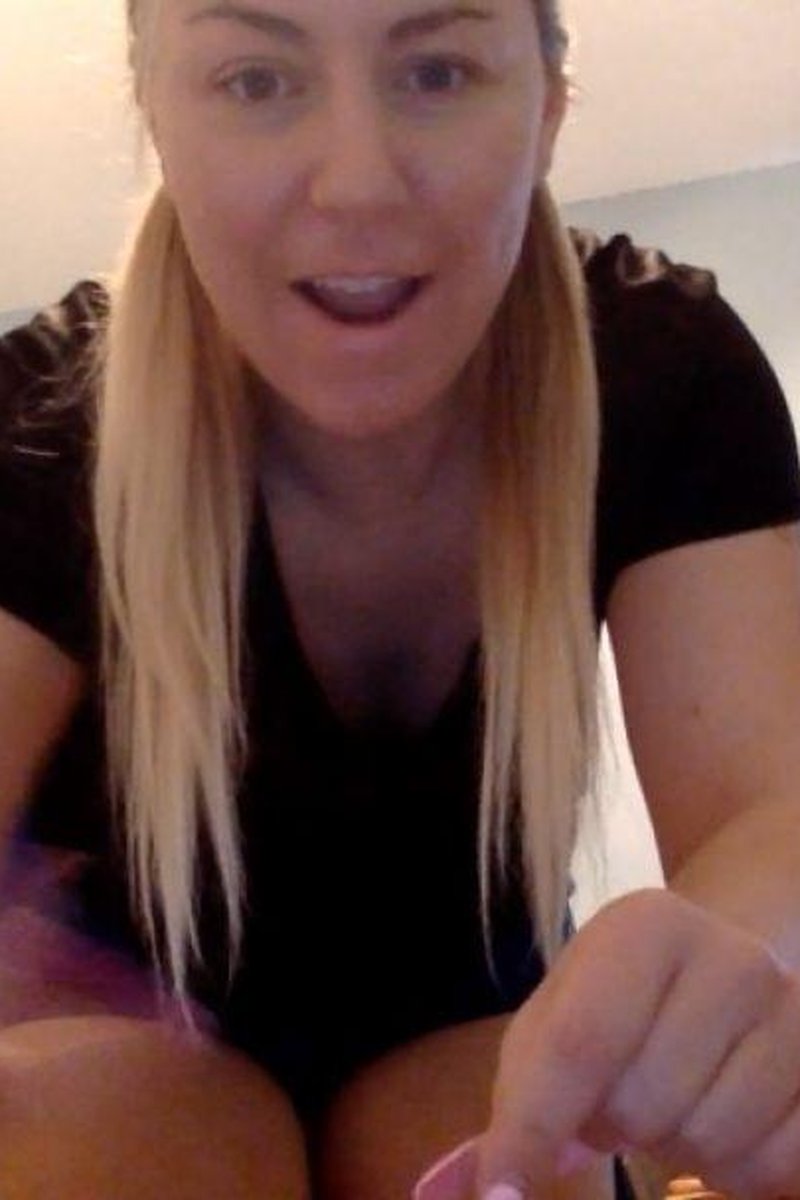 Sitting - Screenshot 1 of 4 - Dog Training