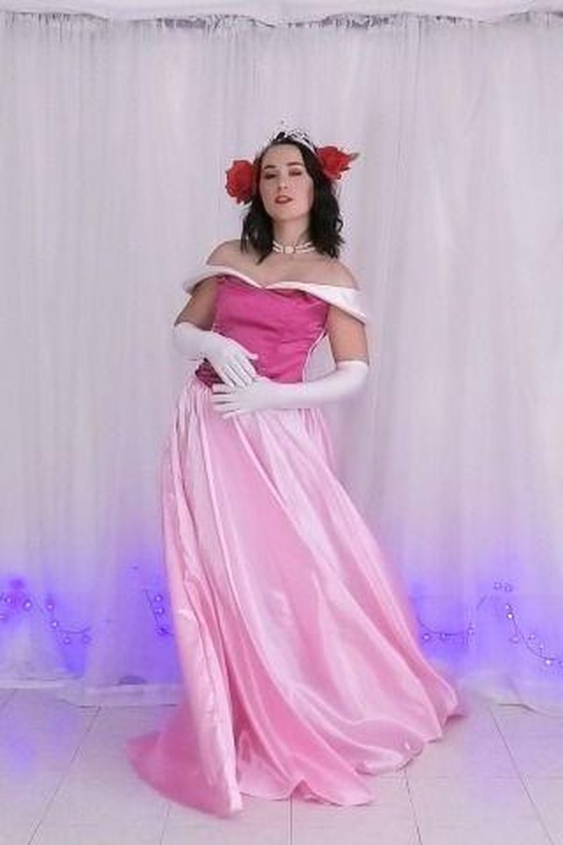Seduction Dance 4 - Screenshot 1 of 4 - Costume