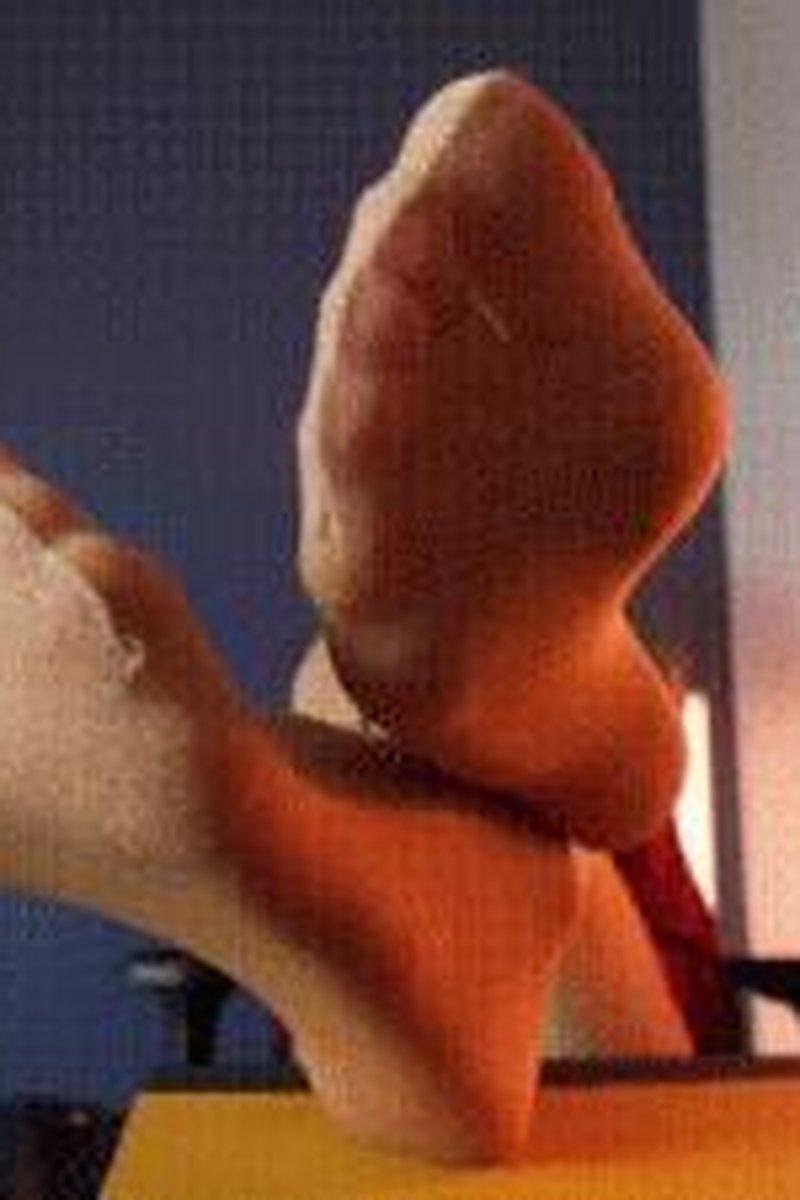 TP-iwantclipspolishmistress-2-clips-weronika-seductive-legs-of-stella-gold-pantyhose-mix-polish-and-english-language-hd-2560x1440