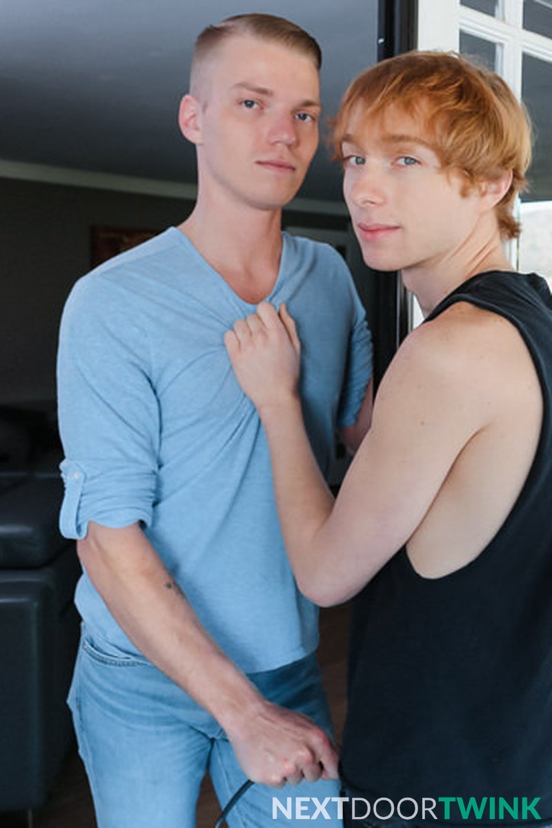 Twink Hook Up - Screenshot 1 of 4 - Amateur