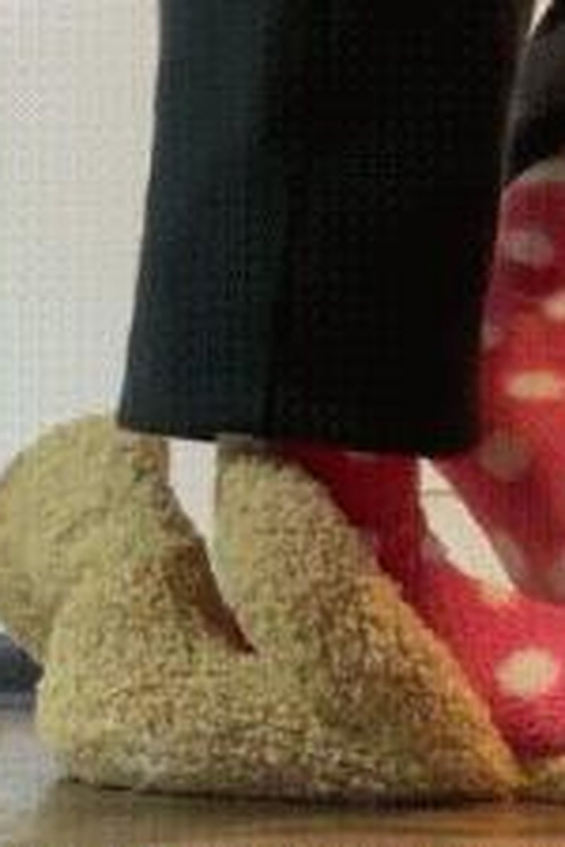 Fuzzy Sock Trample - Screenshot 1 of 4 - Socks