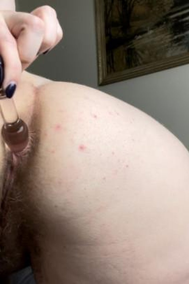 Ass Worship + Anal Training; Buttplug - Screenshot 1 of 4 - Anal