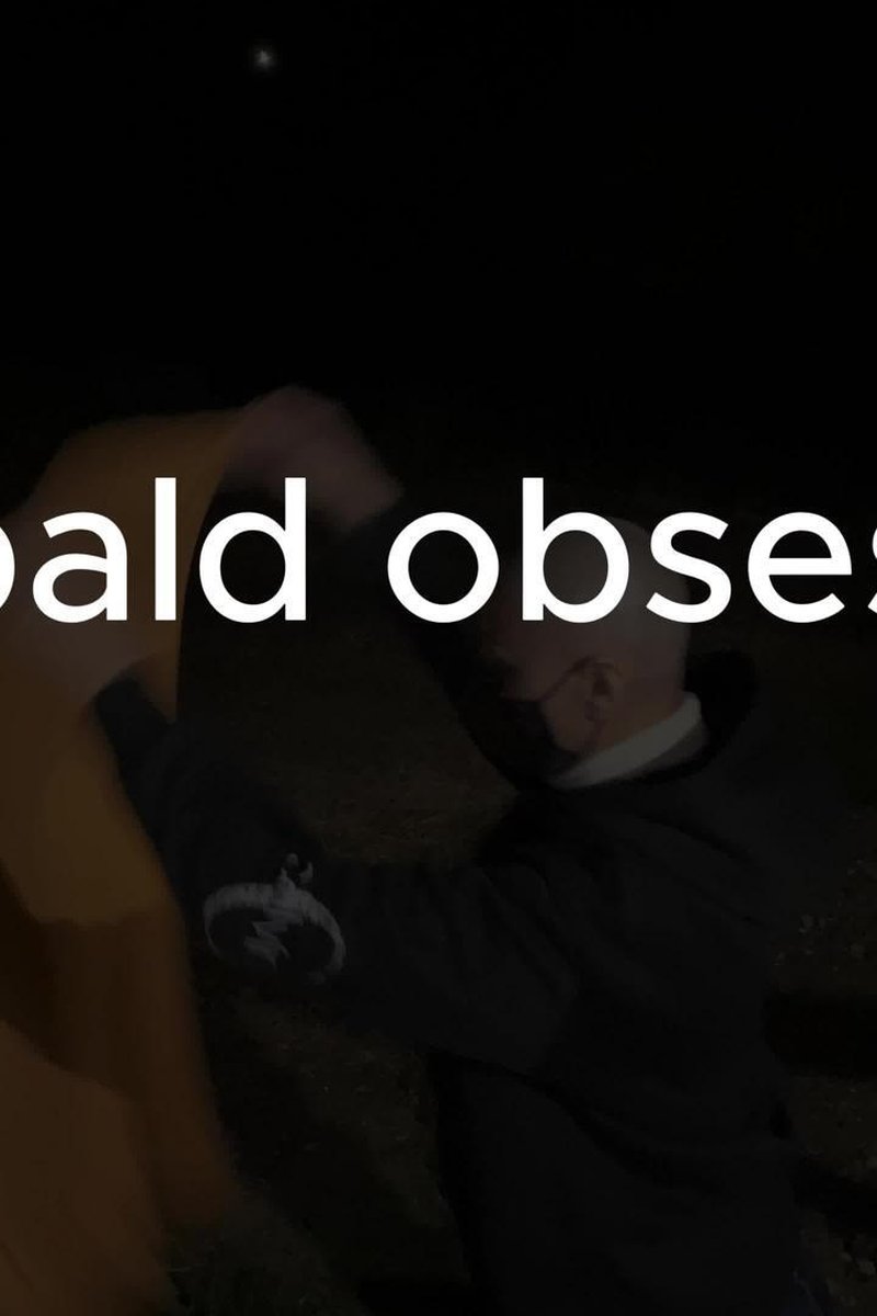 Smooth Operator - Screenshot 1 of 4 - Hairless Pussy