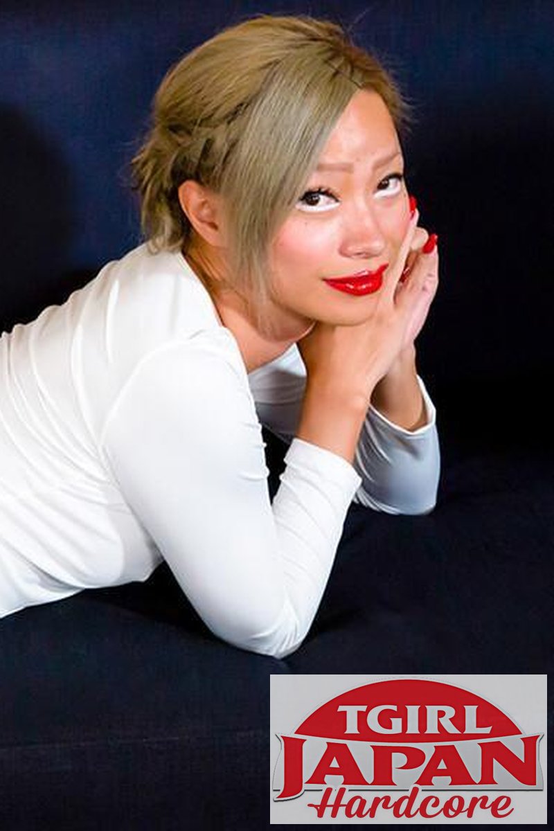 Ayu Exclusive! - Screenshot 1 of 4 - Asian