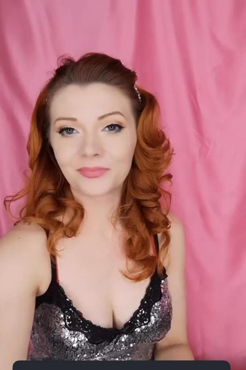 Q&A - Screenshot 1 of 4 - Get To Know Me