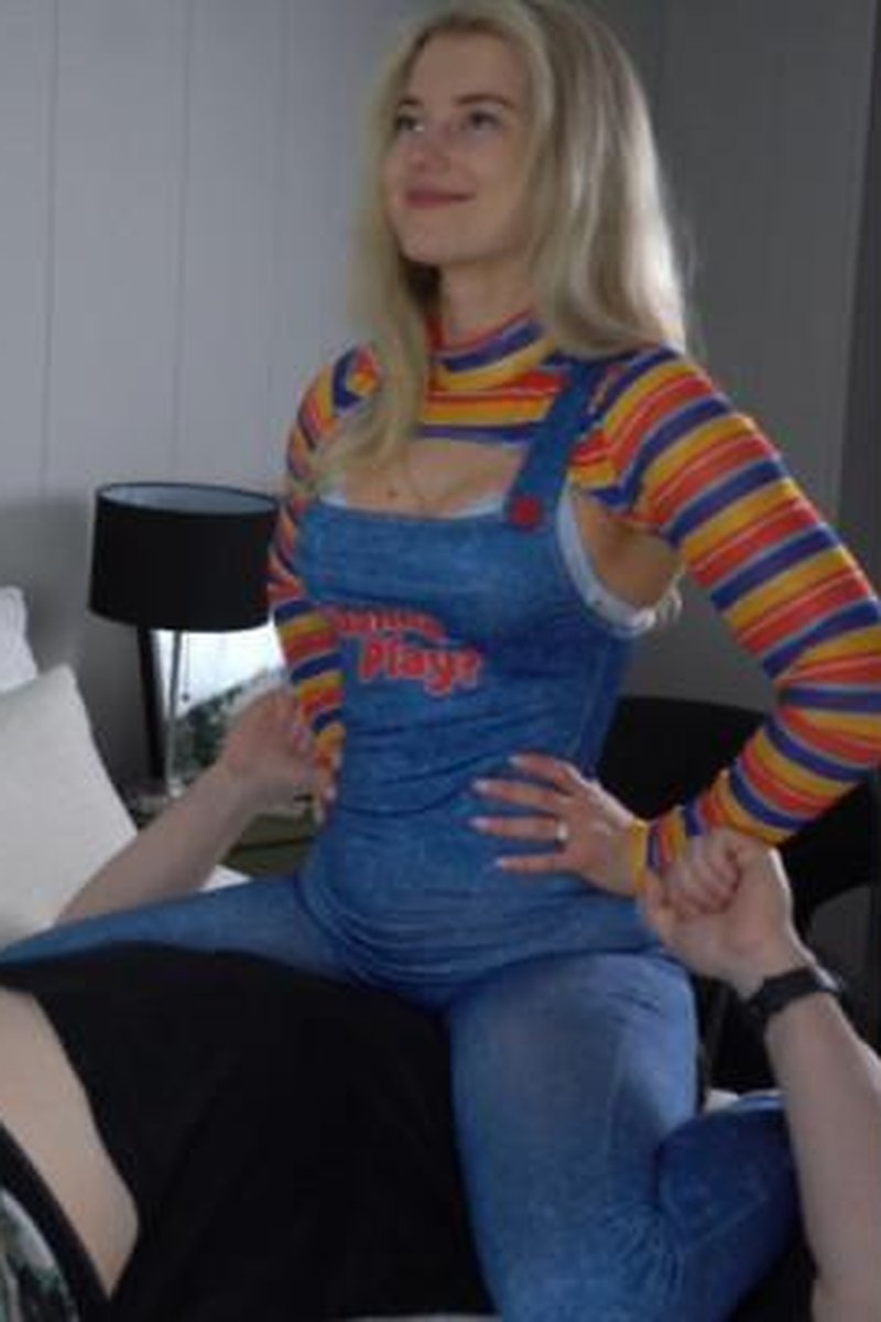 Chucky Facesitting - Screenshot 1 of 4 - Ass Fetish