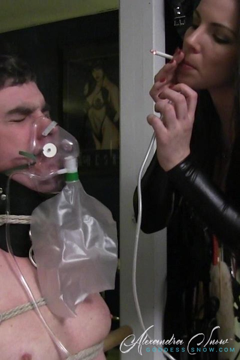 Cigarette Torture - Screenshot 1 of 4 - Choking
