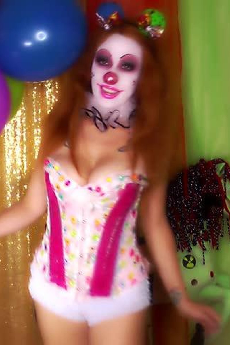 Circus Queen JOI - Screenshot 1 of 4 - Cosplay