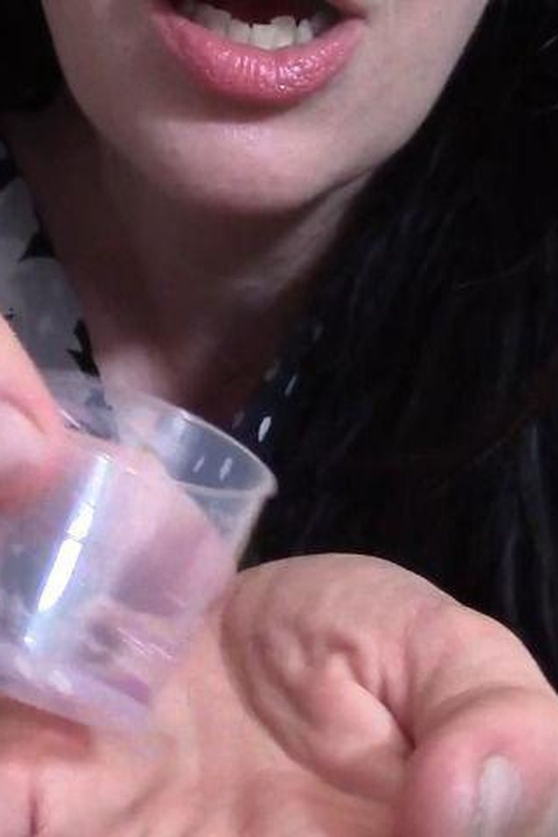 Magical Shrinking Potion - Screenshot 1 of 4 - Belly Fetish
