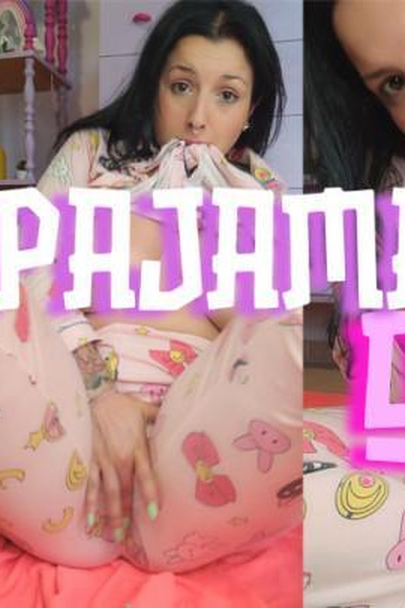 Pajamas Orgasm - Screenshot 1 of 4 - Big Tits