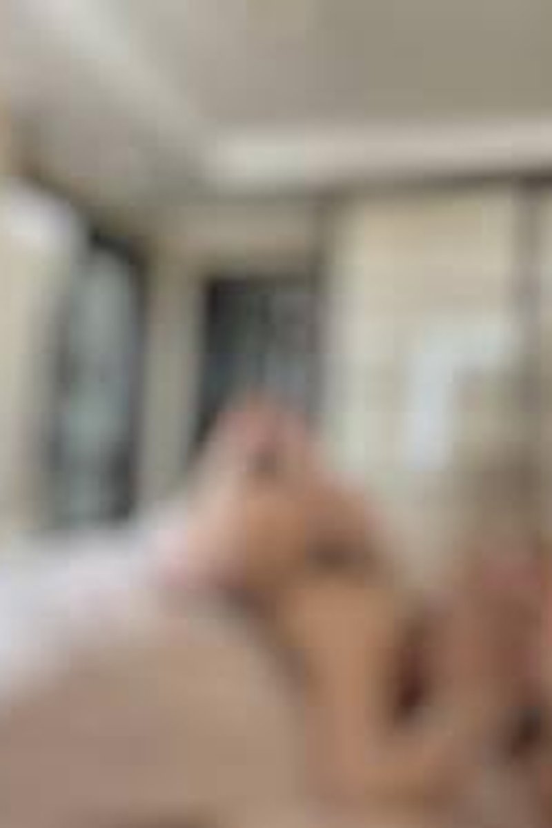 I Do Yoga - Screenshot 1 of 4 - Ass Worship
