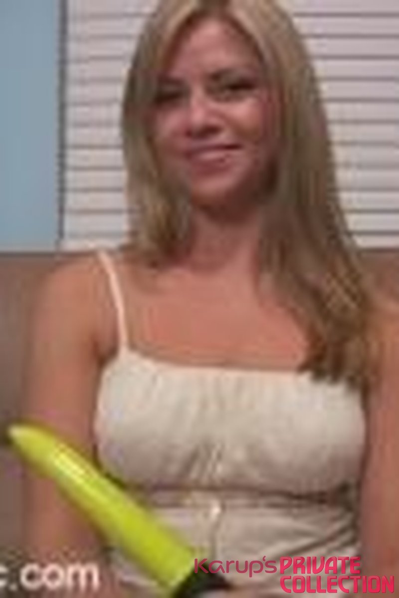 Marlie - Screenshot 1 of 4 - Marlie 737