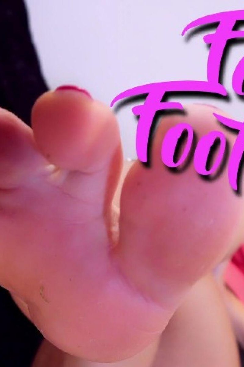 Fancy Footwork - Screenshot 1 of 4 - Foot Fetish