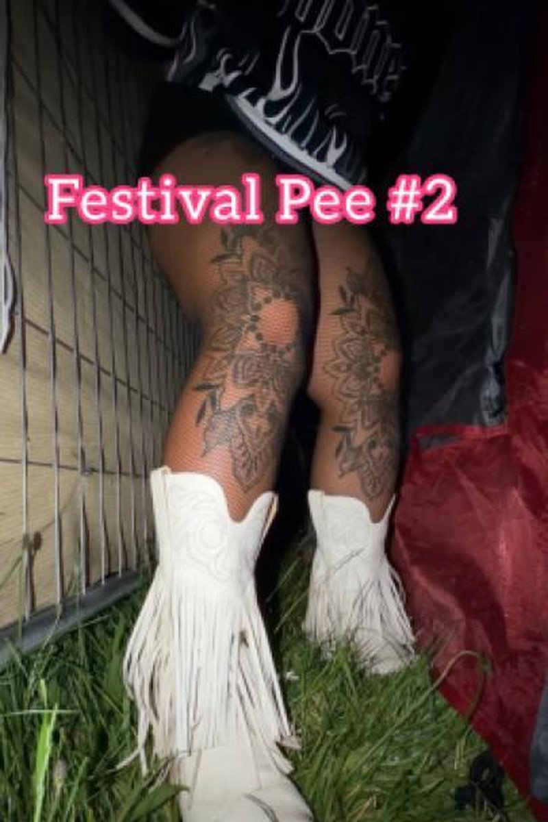 Festival Pee - Screenshot 1 of 4 - Cowboyboots