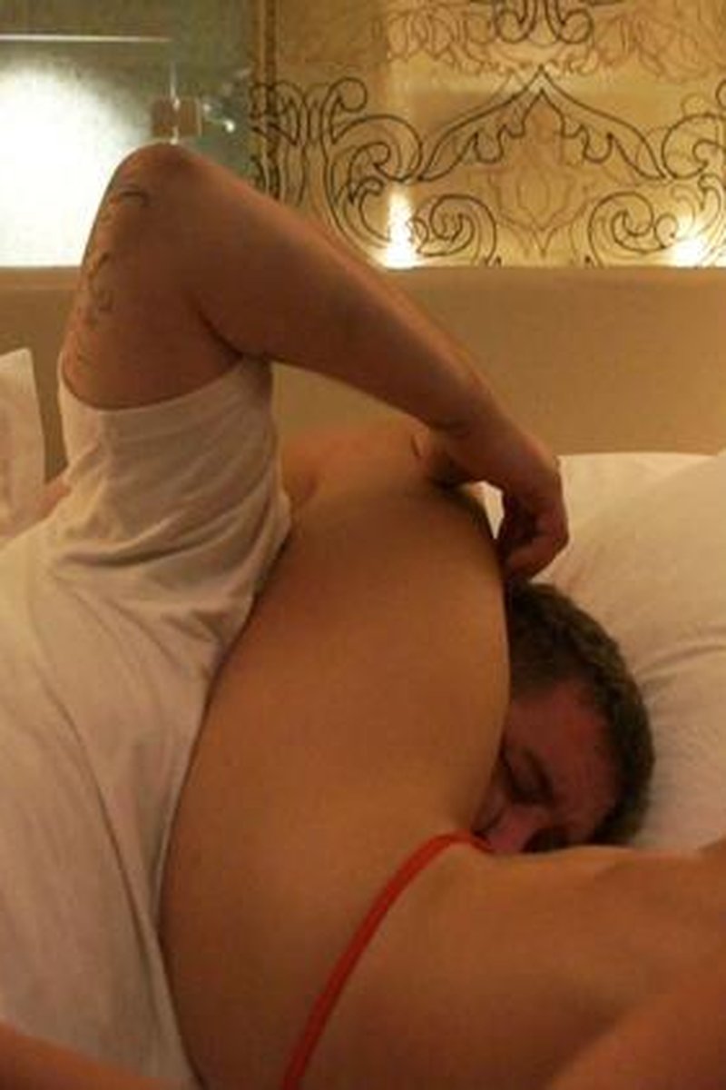 Bedroom Ballbusting! - Screenshot 1 of 4 - Domination