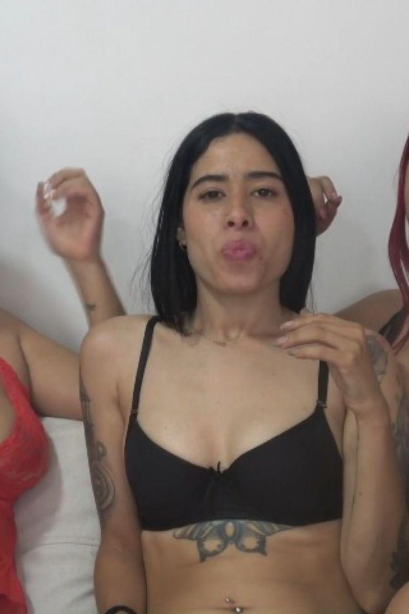 TP-manyvidslatingoddesses-rose-big-bubble-gum-explosions-double-triple-kisses-with-adr