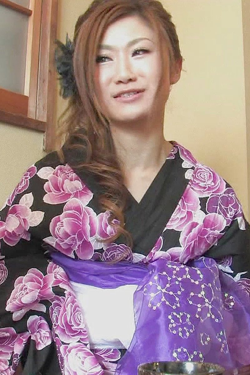 Ruri Kikukawa Is a Fresh Geisha - Screenshot 1 of 4 - Asian