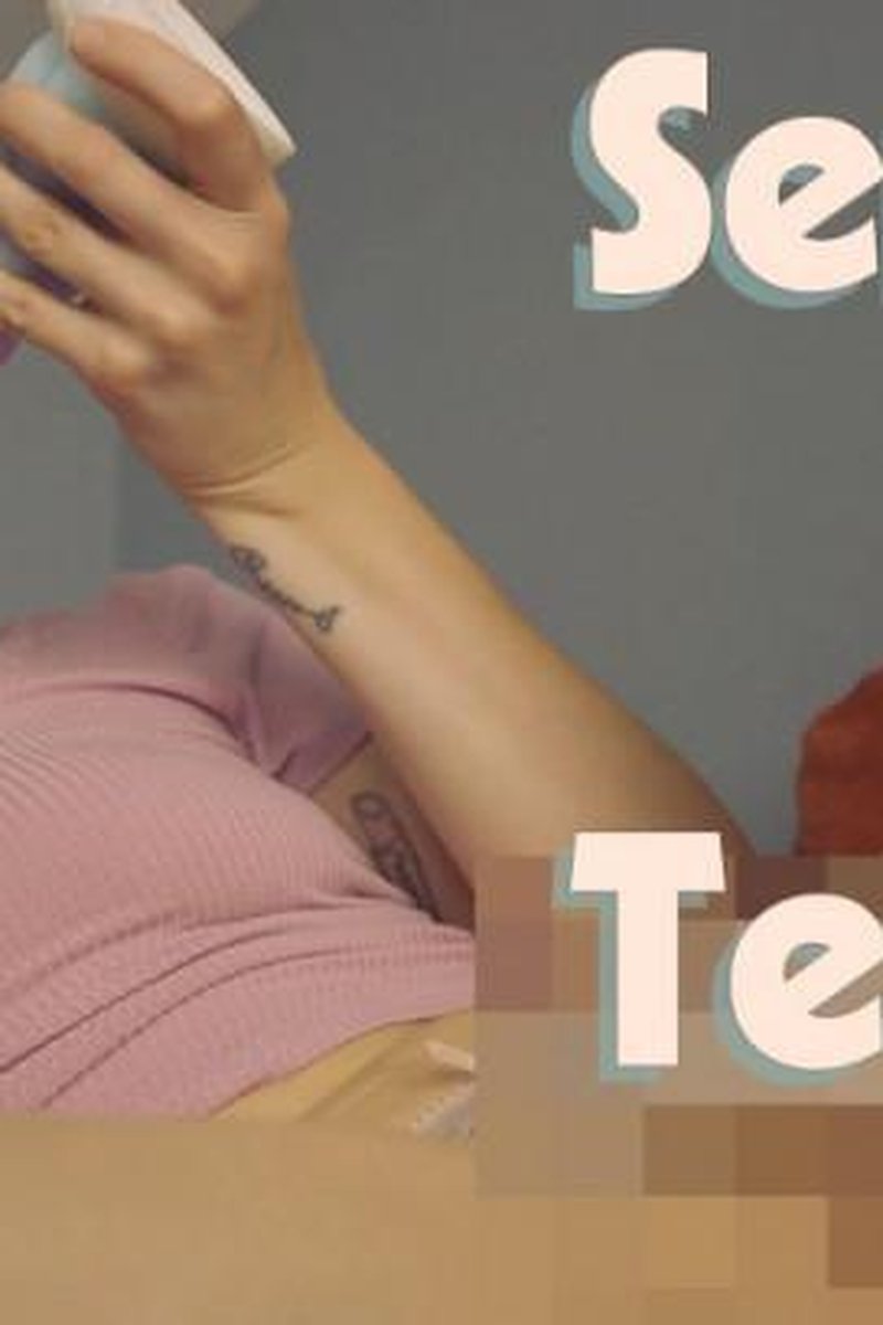 Sensual Solo Teasing - Screenshot 1 of 4 - Babes