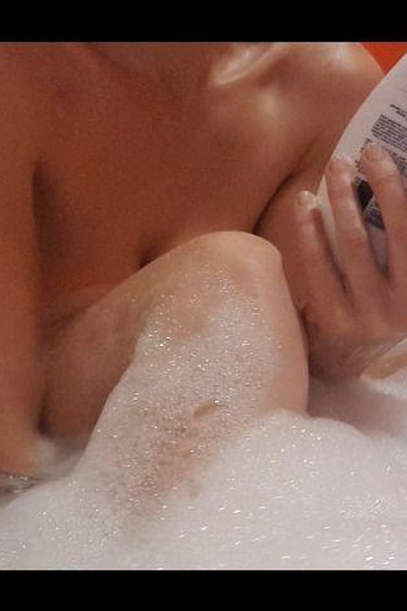Bubbles + Soapy Boobs - Screenshot 1 of 4 - Bathroom