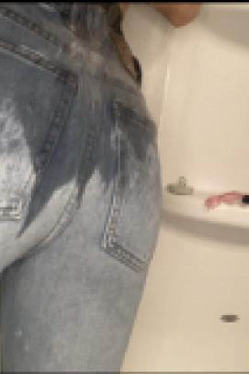 Ass Tease - Screenshot 1 of 4 - Ass Worship