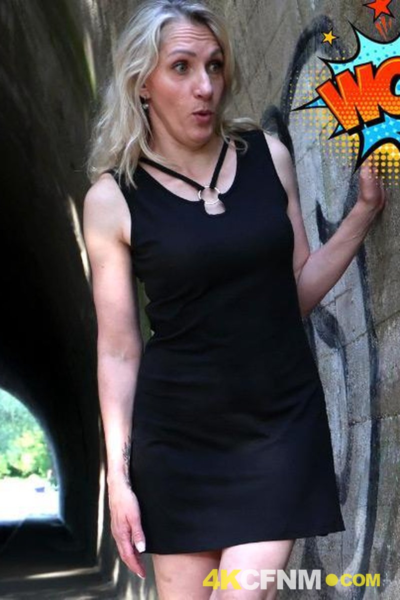 4KCFNM – Public Jerking