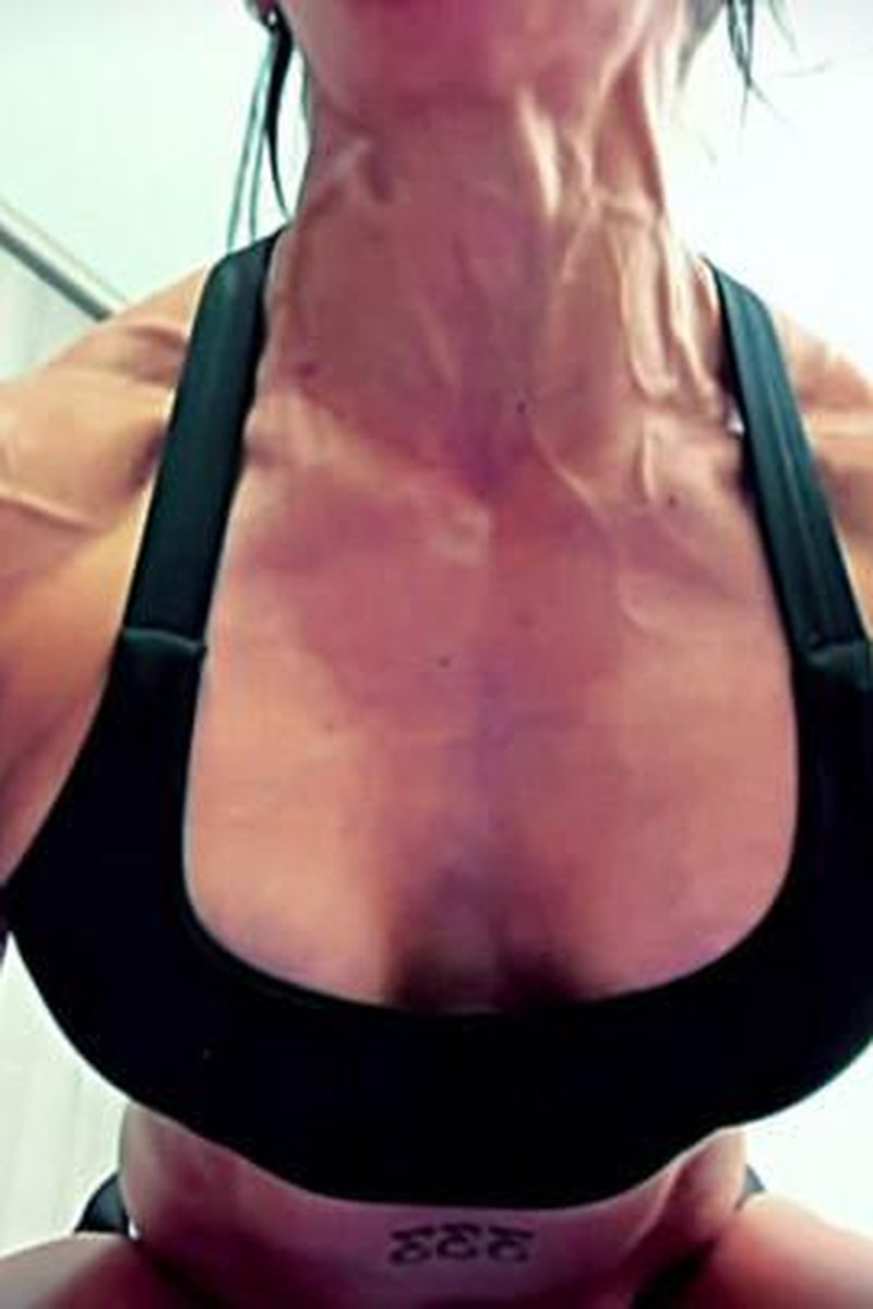 Ruby Rock - 100 Left To Explode - Screenshot 1 of 4 - Bodybuilding Fetish