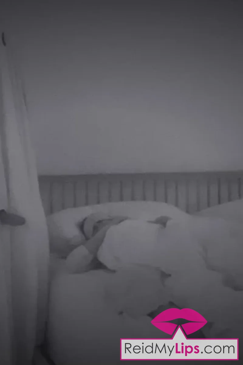 Haunted Whores - Screenshot 1 of 4 - Blowjob