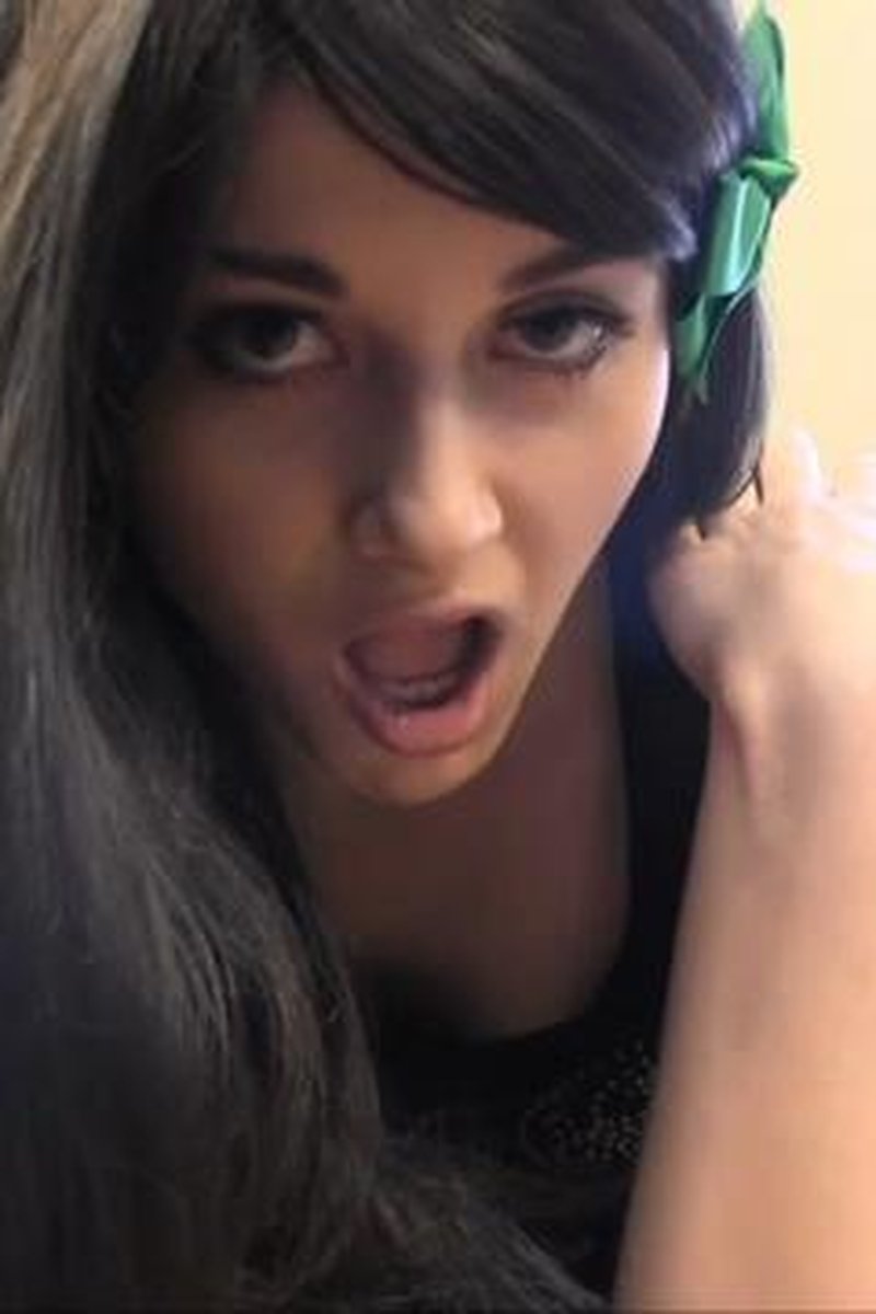 Liquid Courage - Screenshot 1 of 4 - Babes