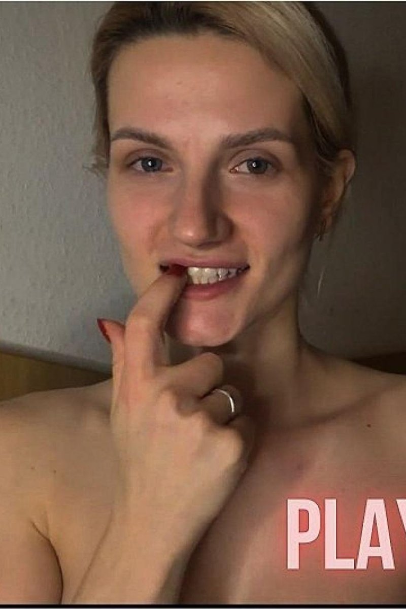 Play With Teeth - Screenshot 1 of 4 - Babes