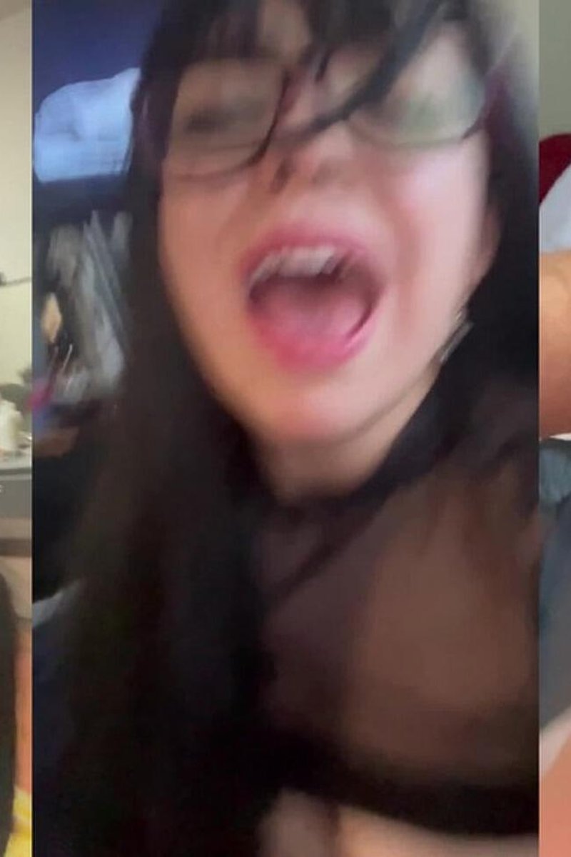 Tatuadora A Domicilio Gime Como Loca - Screenshot 1 of 4 - Blowjob