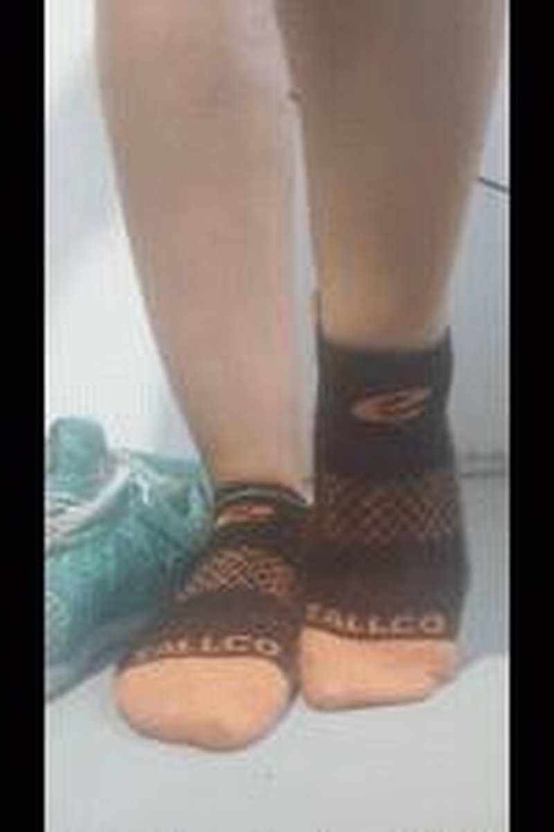 Sweaty Socks - Screenshot 1 of 4 - Foot Fetish