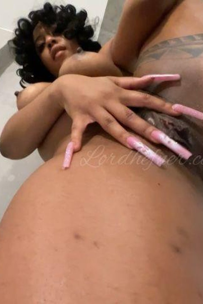 POV; Squirt - Screenshot 1 of 4 - Black